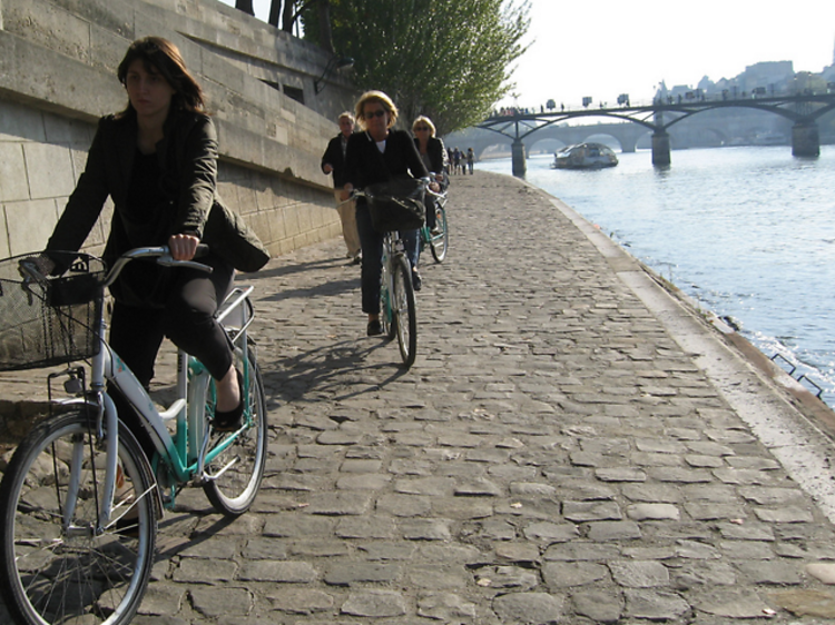 Découvrir Paris à vé-l’eau