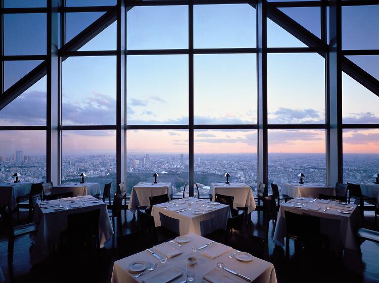 7 best restaurants with a view in Tokyo