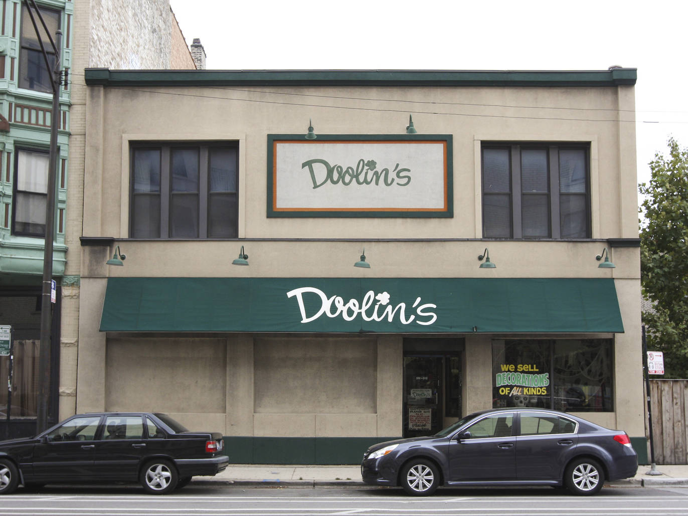 Party supply stores in Chicago for your decoration needs