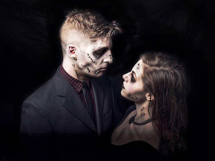 5 great date ideas for Halloween weekend