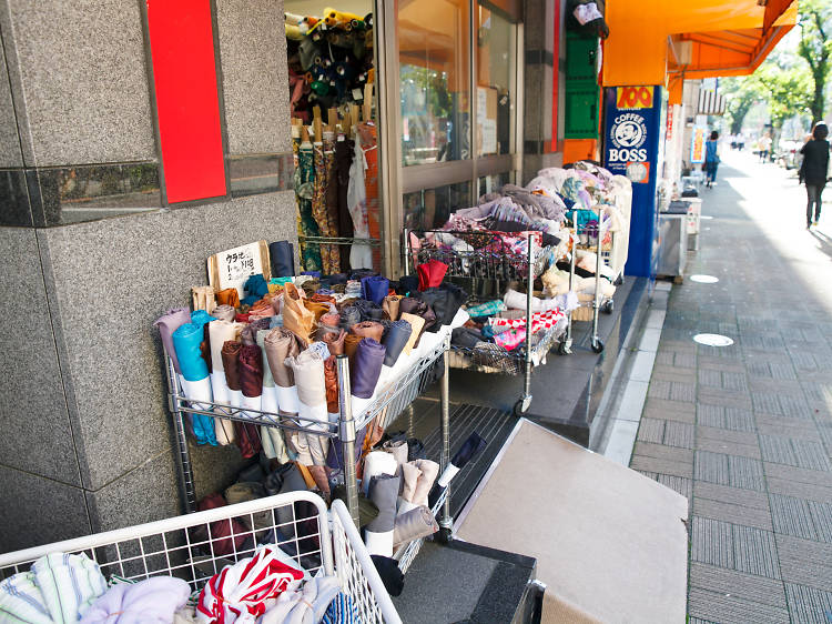 6 best speciality shopping districts in Tokyo