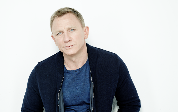 Daniel Craig