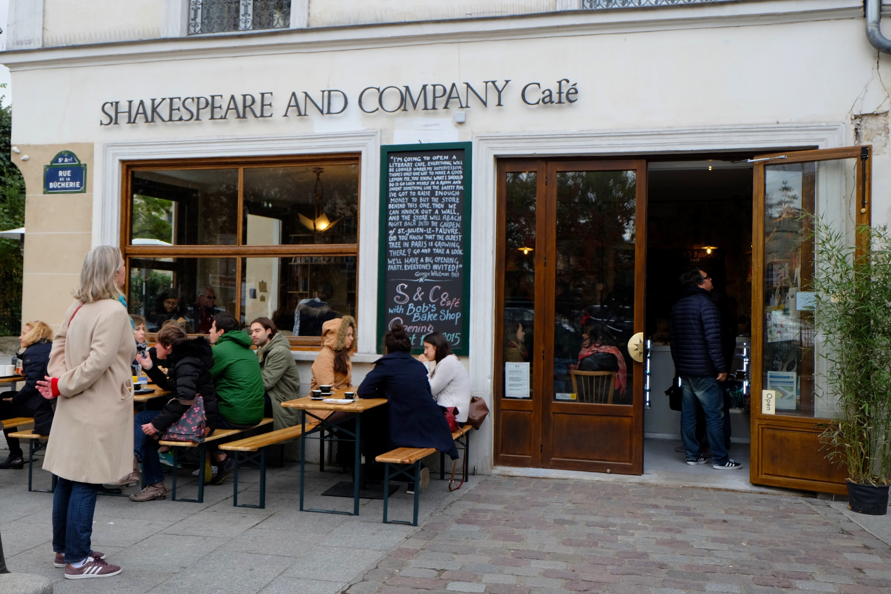 Shakespeare Company Cafe Bars A Quartier Latin Paris