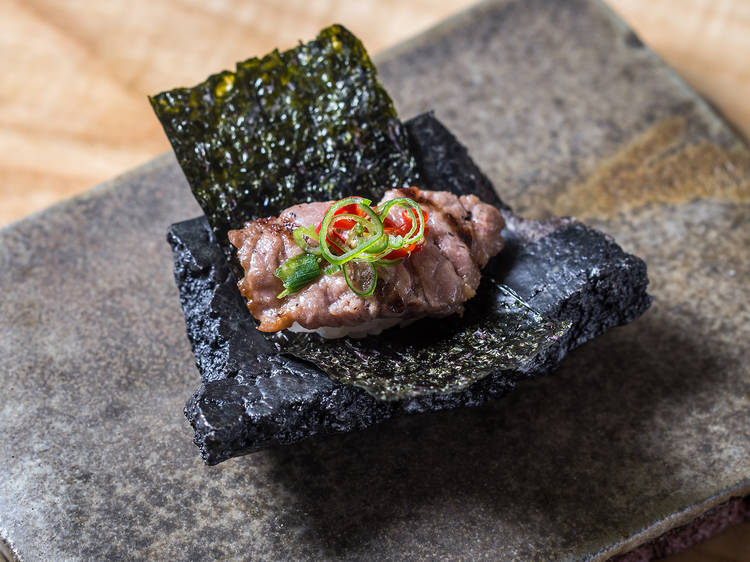 Spicy tuna roll at Shuko