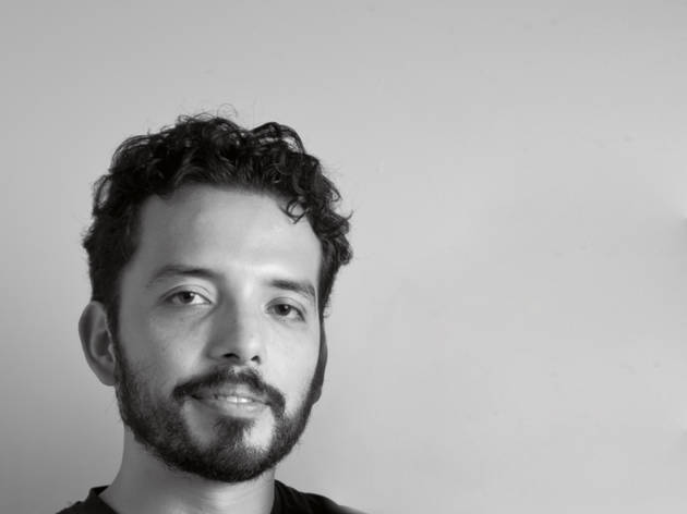 Iván Macías, extra en Spectre Iván Macías, extra en Spectre