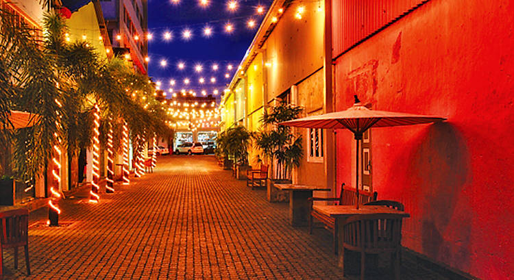 An evening at Colombo’s most charming street