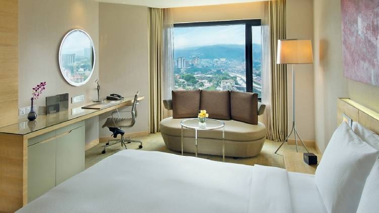 DoubleTree by Hilton Kuala Lumpur Fabulous Five Package