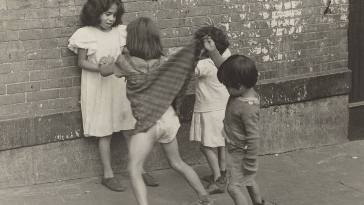 Helen Levitt (© Photo courtesy of the National Gallery of Art, Washington)