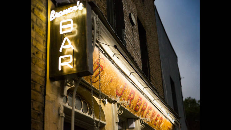 Brewers Bar sign Dalston 2015