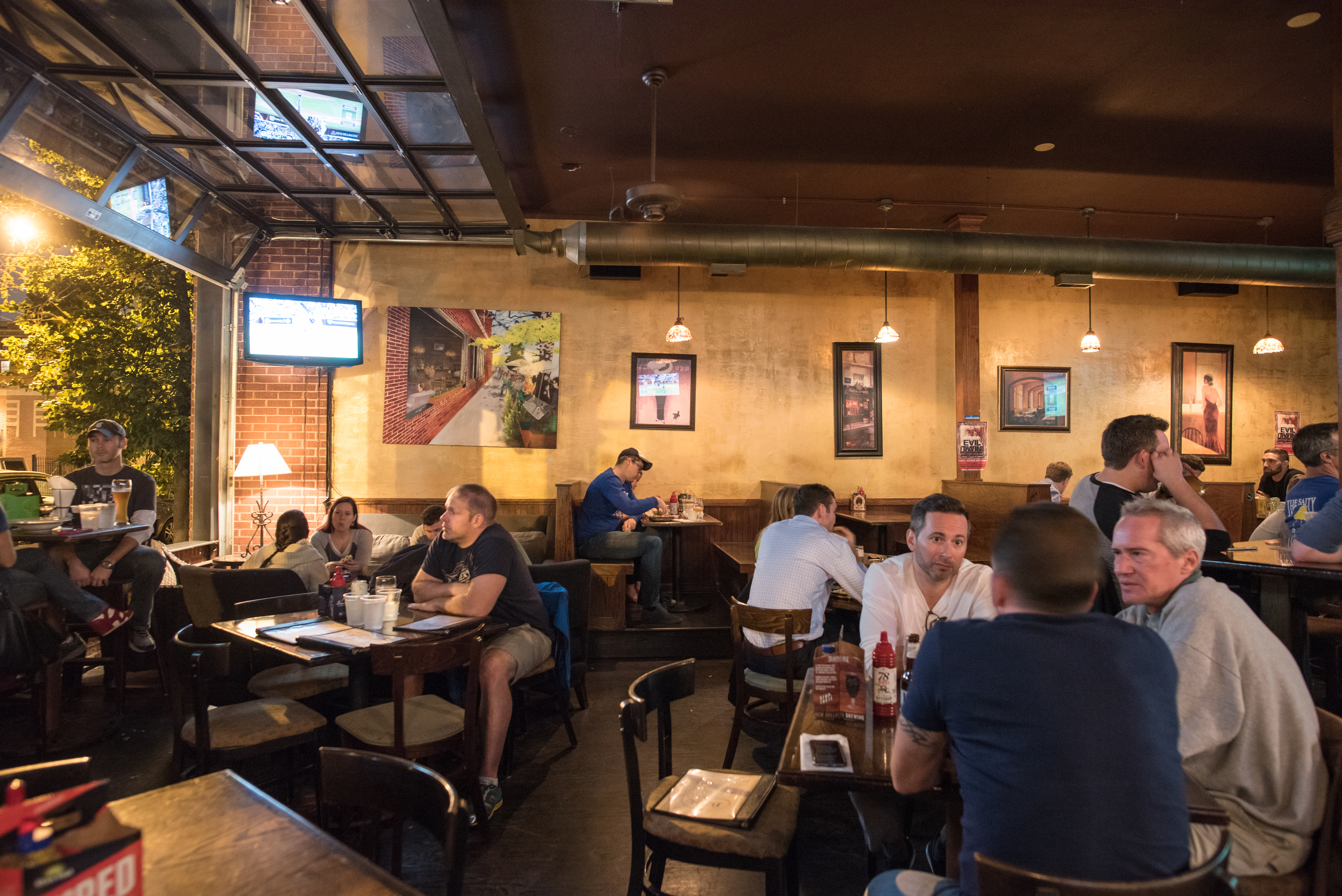 Uncovering 30 of Chicago's bestkept whiskey secrets