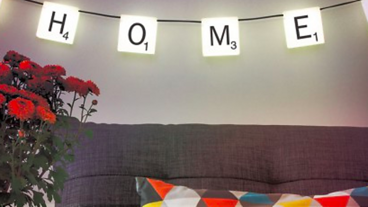 Une guirlande lumineuse Scrabble 