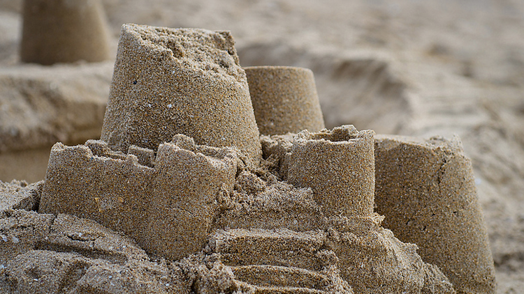 Un château de sable au Centre Pompidou