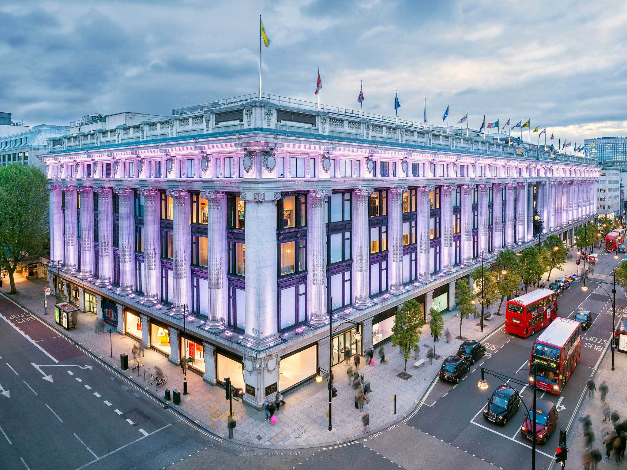 zara oxford street opening times boxing day