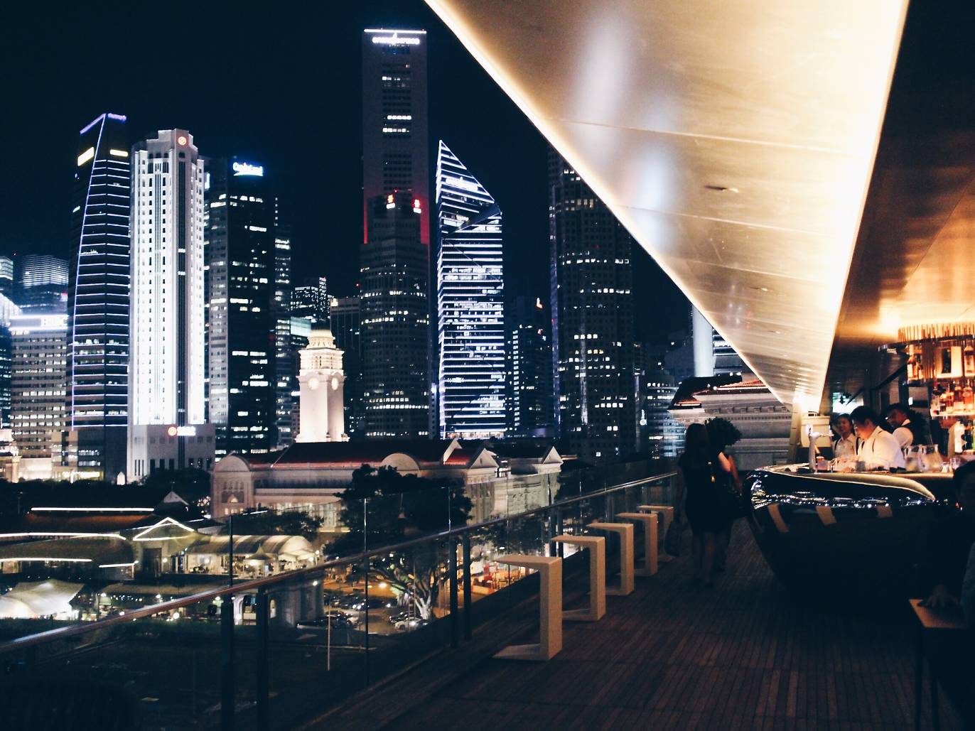 25 Best Rooftop Bars in Singapore With Scenic Views
