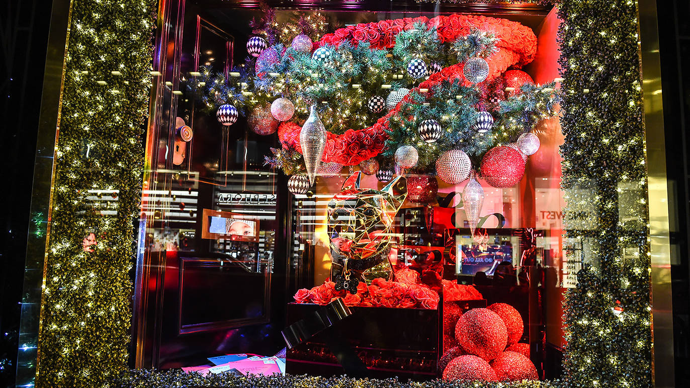 Bloomingdale's holiday windows Things to do in New York Kids