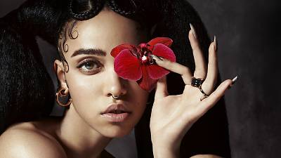 FKA Twigs – ‘Figure 8’ FKA Twigs – ‘Figure 8’