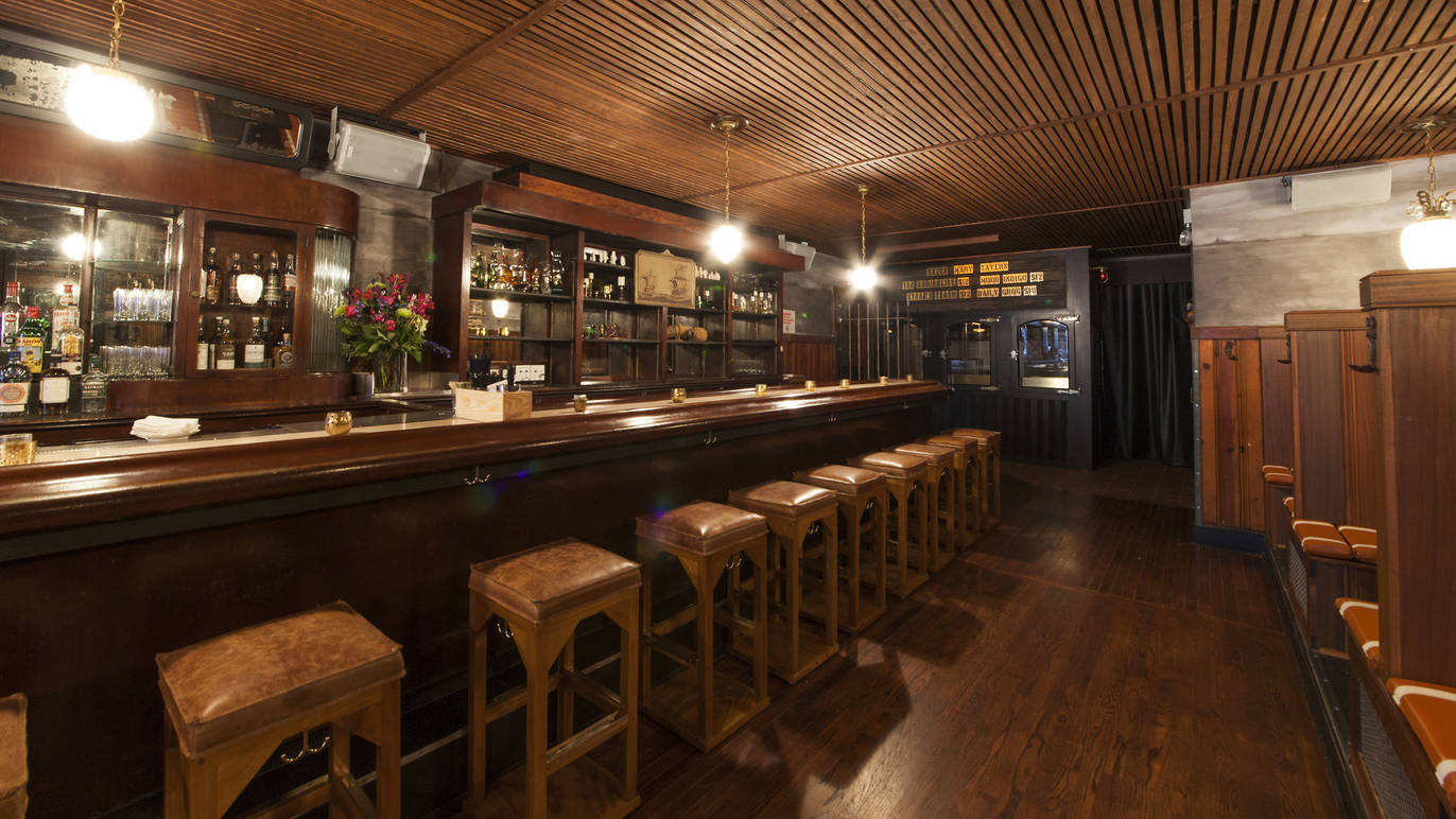 Queen Mary Tavern Bars in Ukrainian Village, Chicago