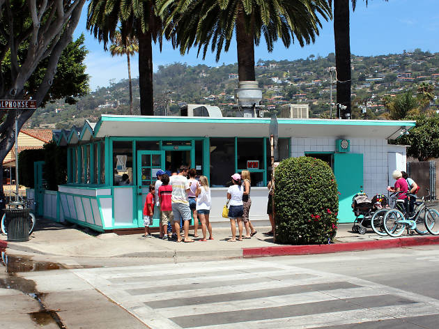 La Super-Rica Taqueria https://www.flickr.com/people/keycmndr/