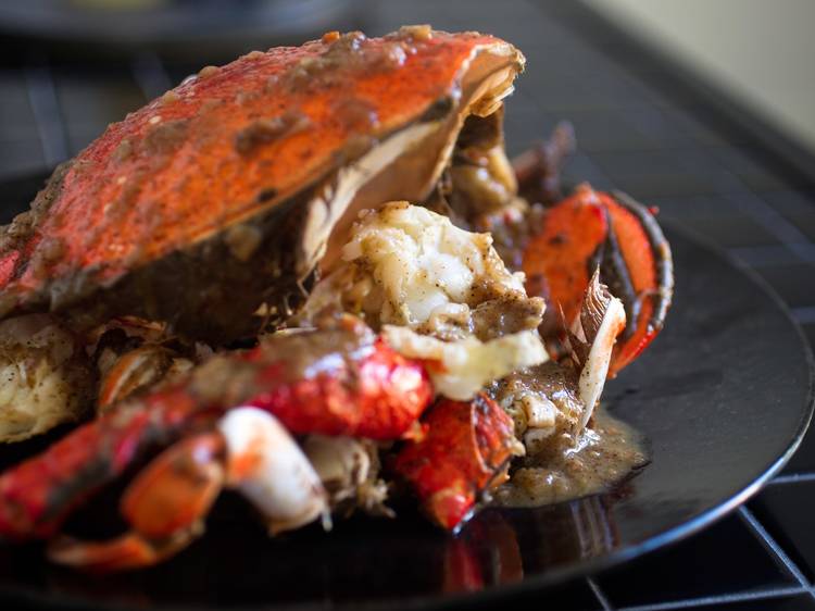 Crab cooked in black pepper and butter sauce