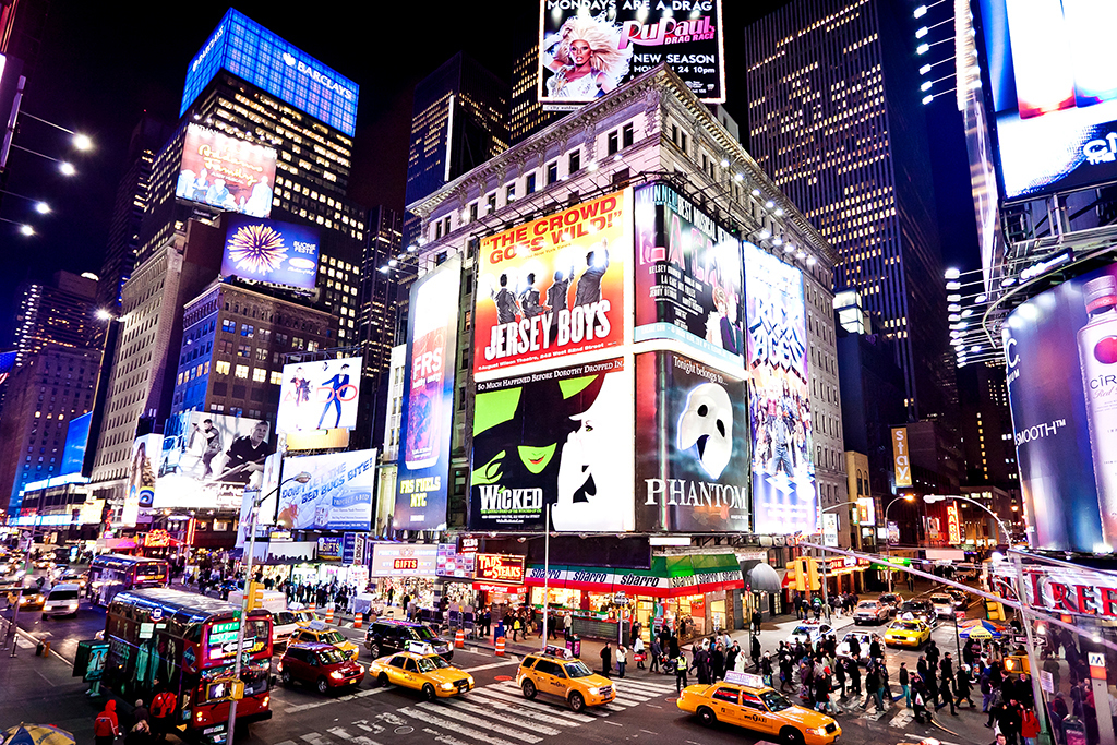 Best walking tours for theater lovers and Broadway fans in NYC