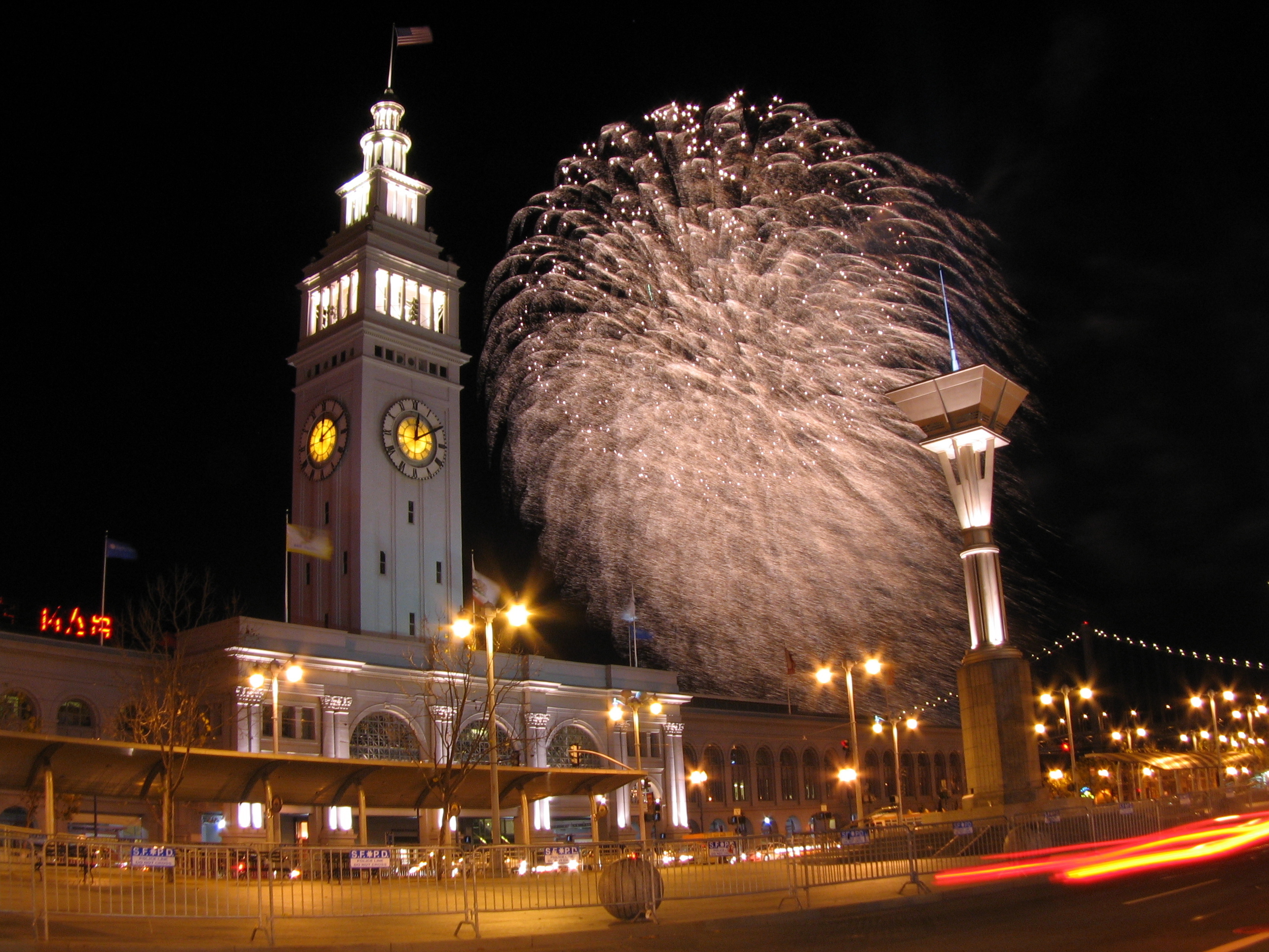 The Embarcadero New Year’s Eve Fireworks Show Things to do in San Francisco