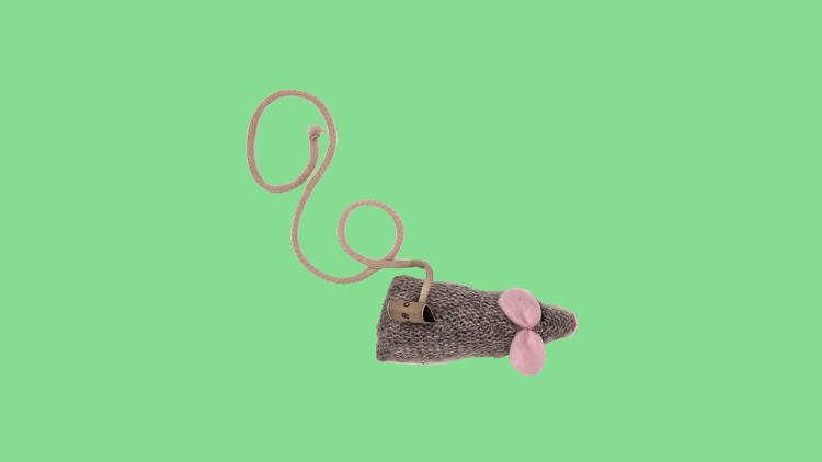 Knitted mouse cat toy