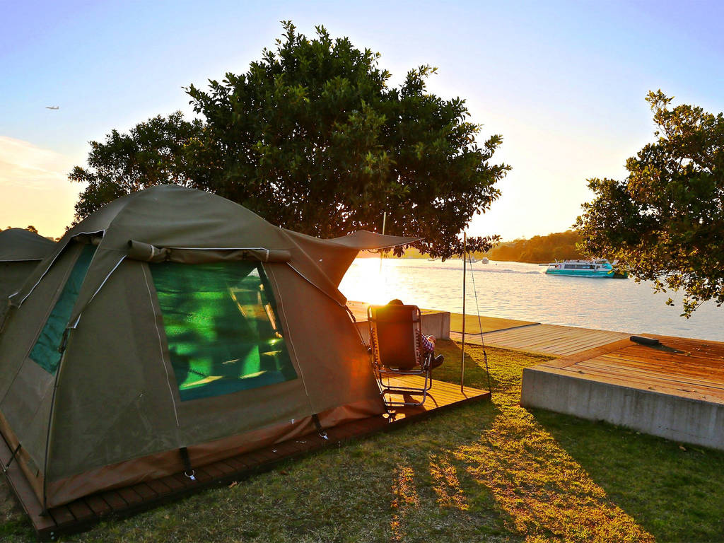 Watch the sunrise and sunset in Sydney