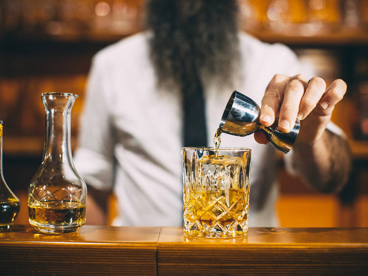 15 Chicago Speakeasies For You to Discover
