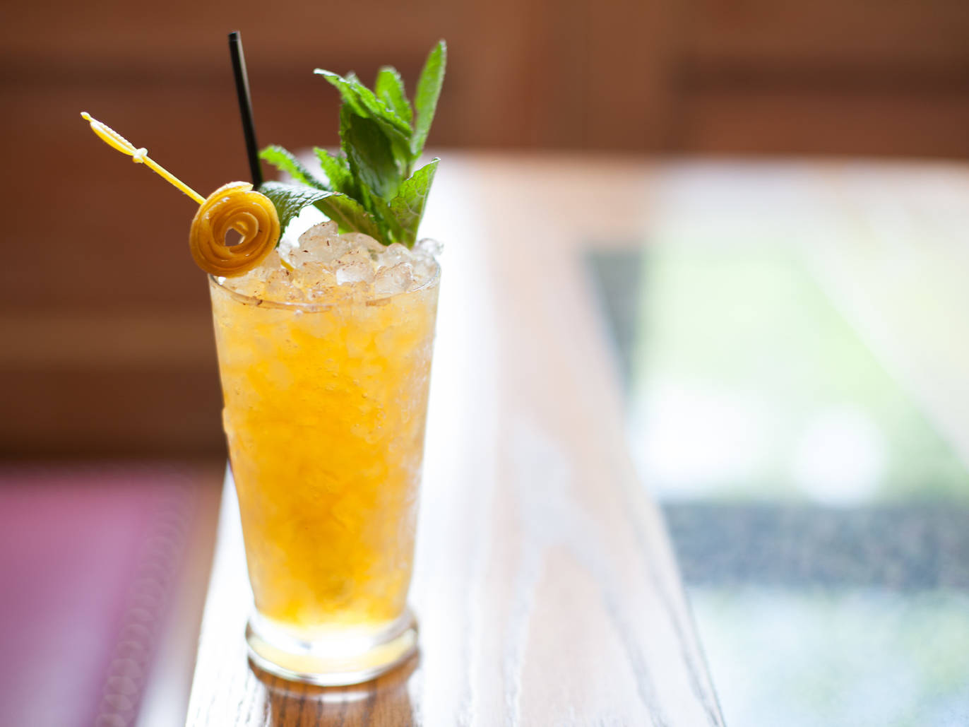 Guide to bars in Ukrainian Village and Noble Square