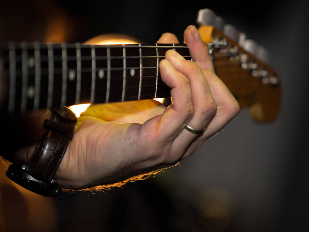 Best guitar lessons in NYC for beginners and advanced players