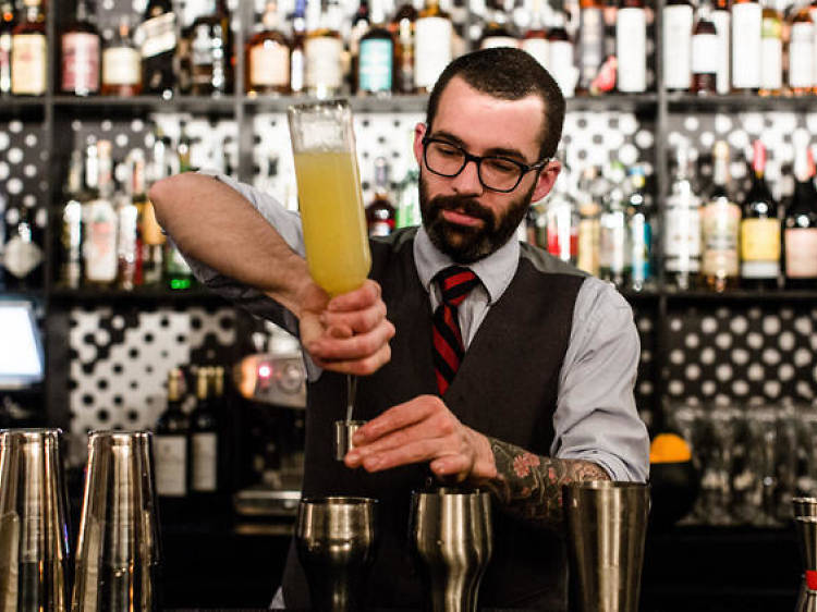 Mais qui sont les bartenders parisiens ?