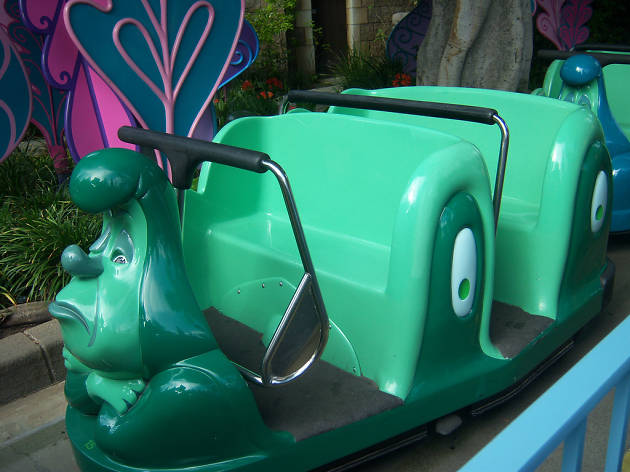 25 Disneyland Rides That You Need To Go On, Ranked