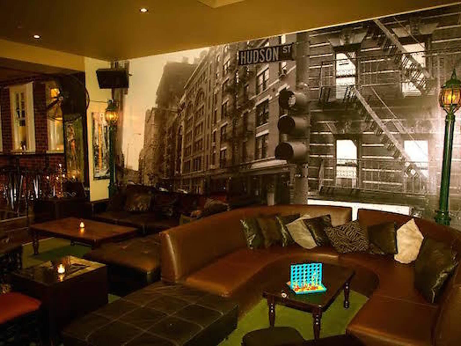 Bars with board games and arcade games in Melbourne