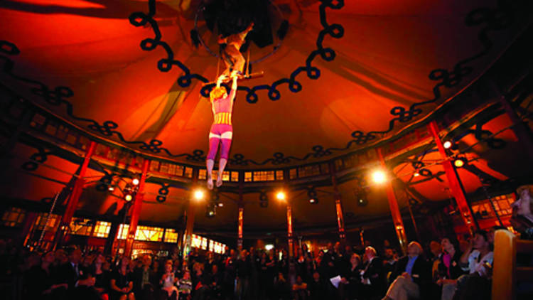 Wonderland Spiegeltent