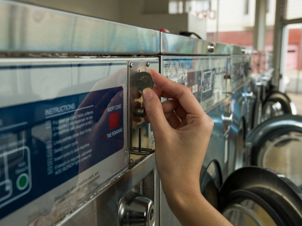 24hour laundromat in NYC neighborhoods for latenight laundry