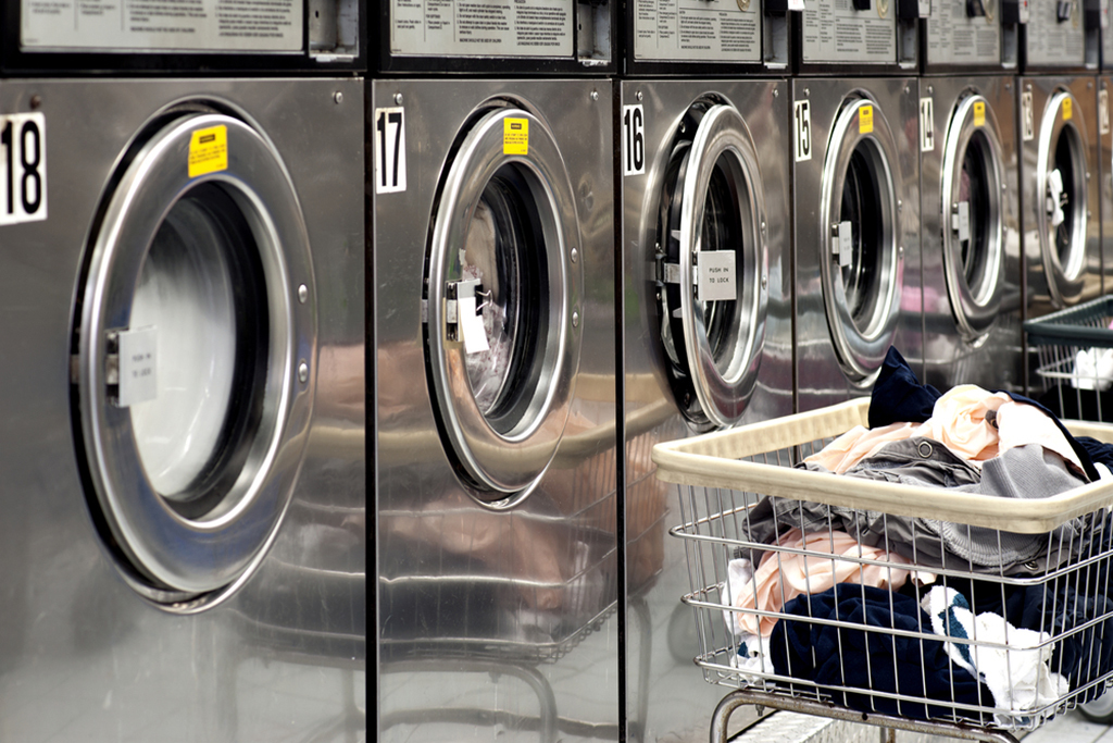 laundromat open late near me