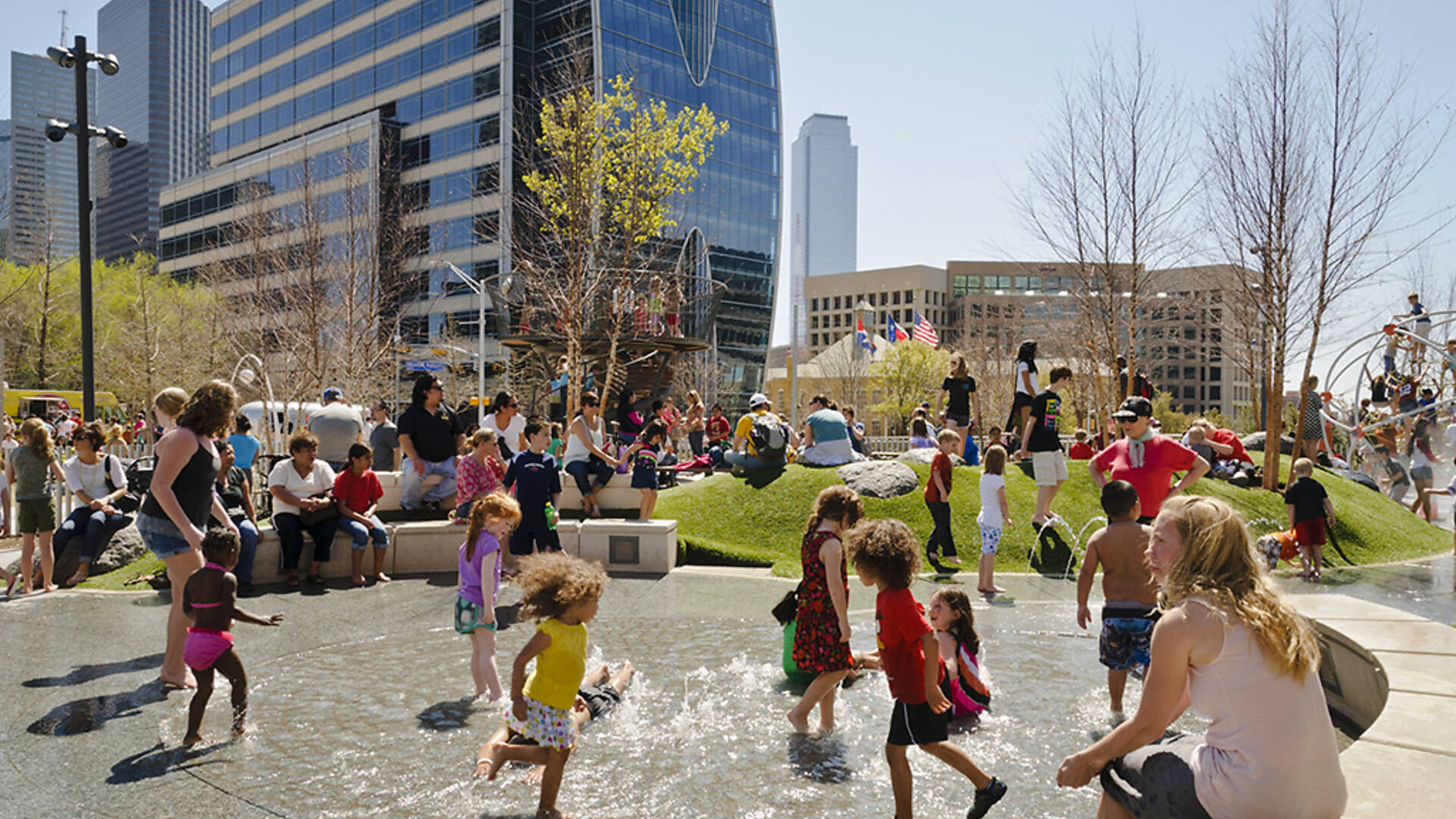 11 Best Parks in Dallas for Refreshing Walks and Beautiful Views