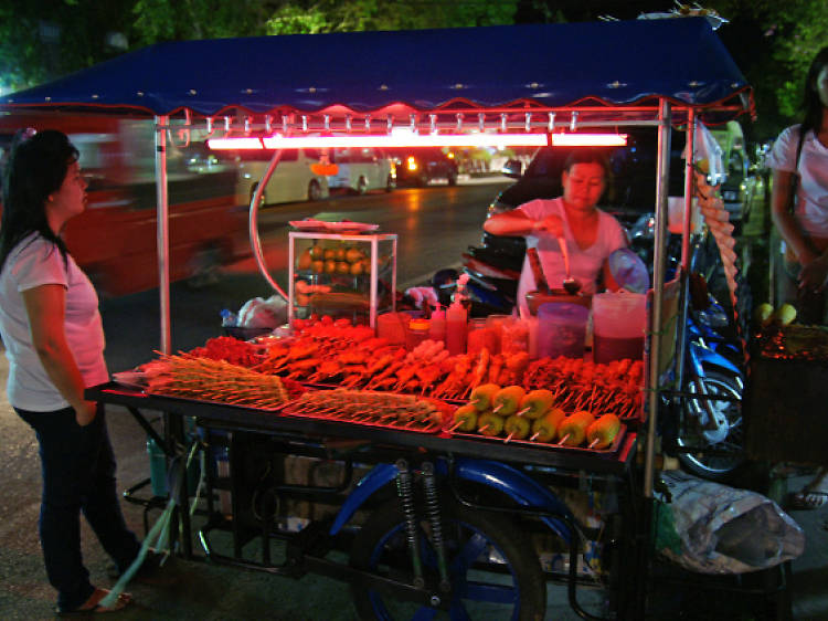 Bangtao and Cherngtalay Markets