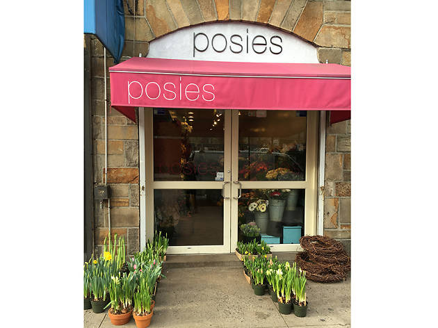 Posies Shopping In Upper West Side New York