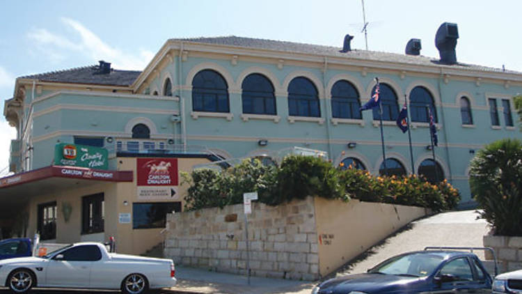 Clovelly Hotel