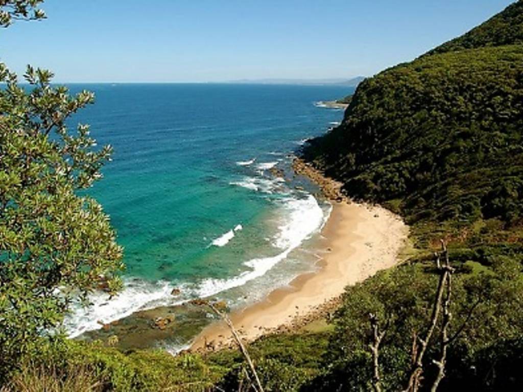 5 Best Nude Beaches in Sydney