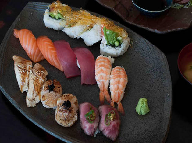 Ken’s Sushi Bar Dining Ken’s Sushi Bar Dining
