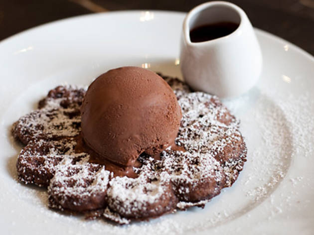 Lindt Chocolate Cafe Martin Place Restaurants In Sydney Sydney