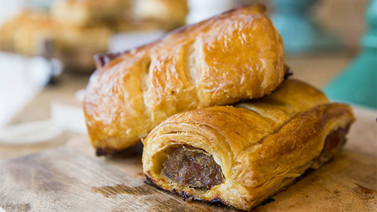 Pork and fennel sausage roll – Bourke Street Bakery