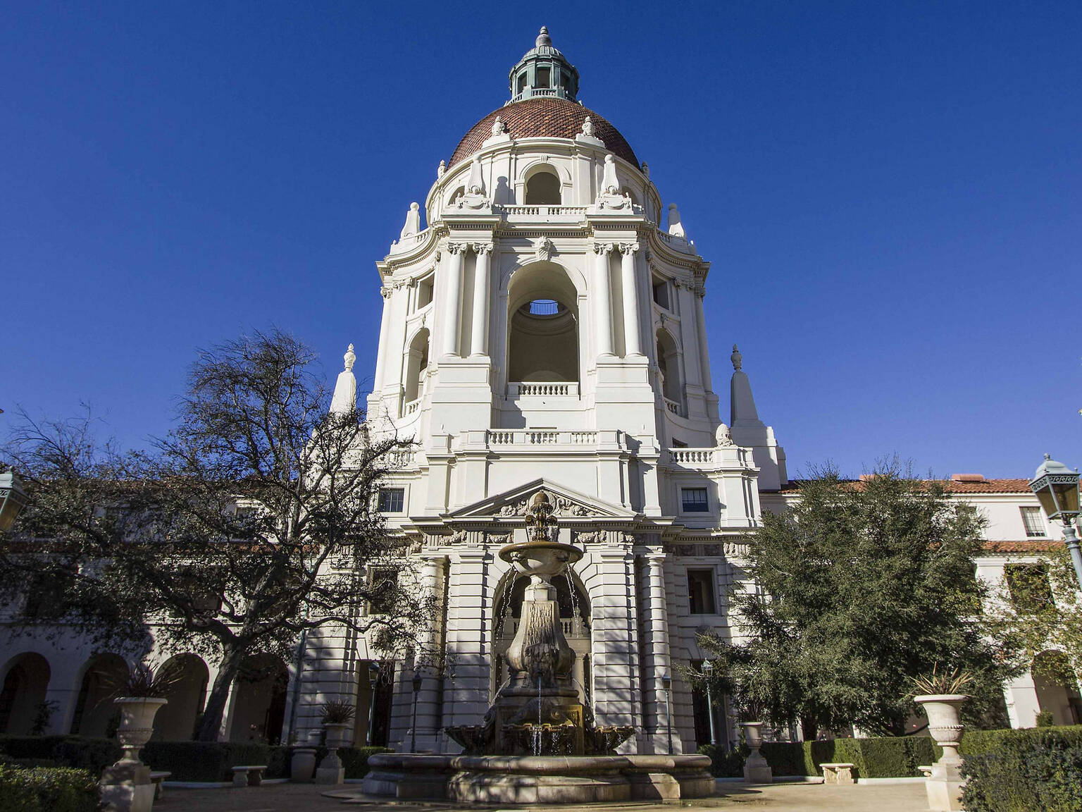 Prettiest city hall and courthouse wedding venues around LA