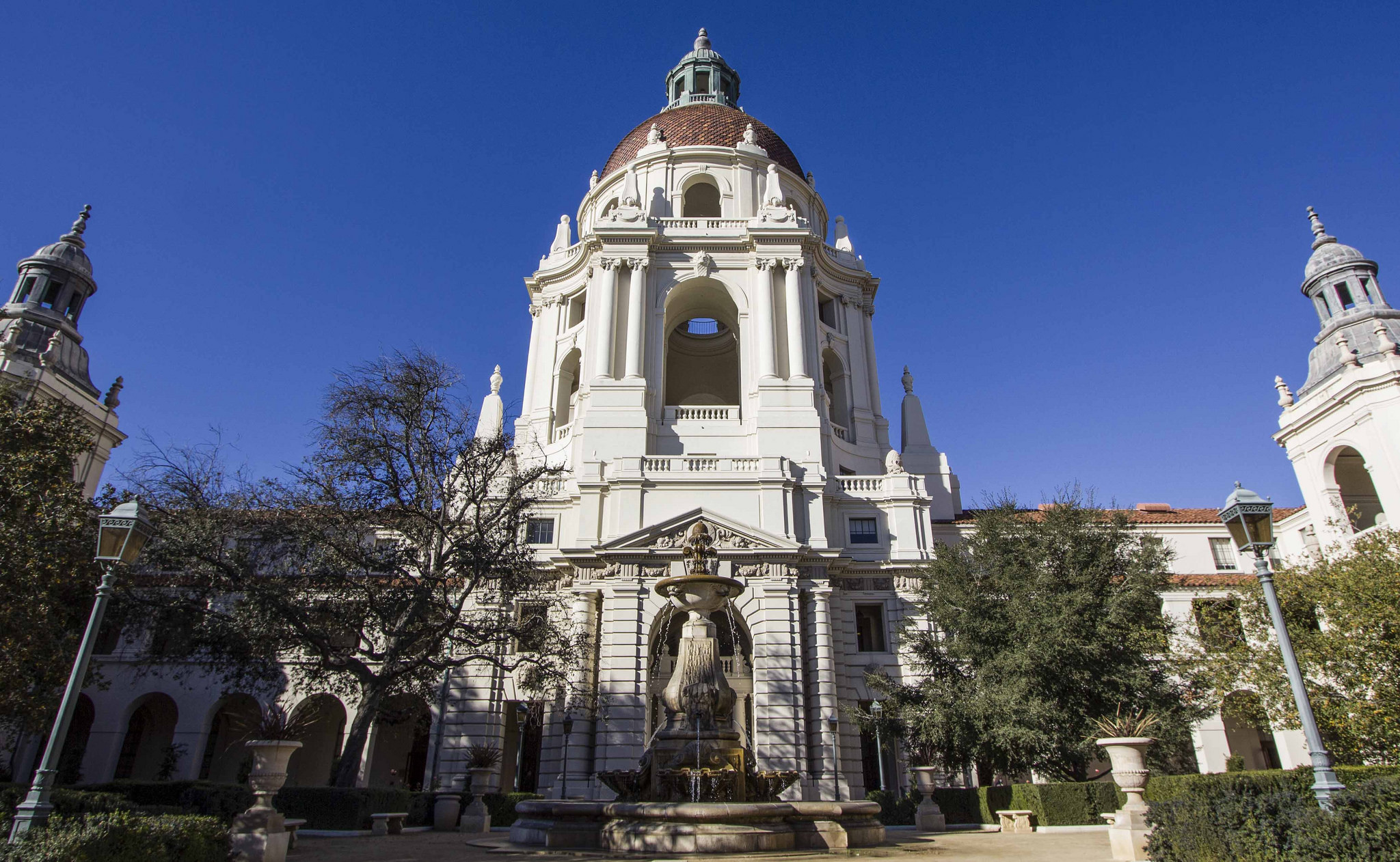 Prettiest city hall and courthouse wedding venues around LA