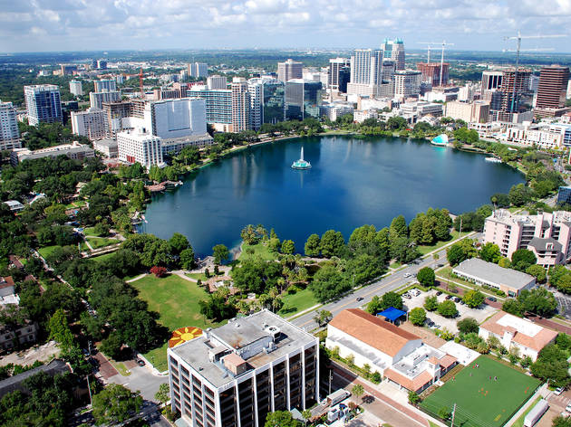 Lake Eola Park | Attractions in South Eola, Orlando