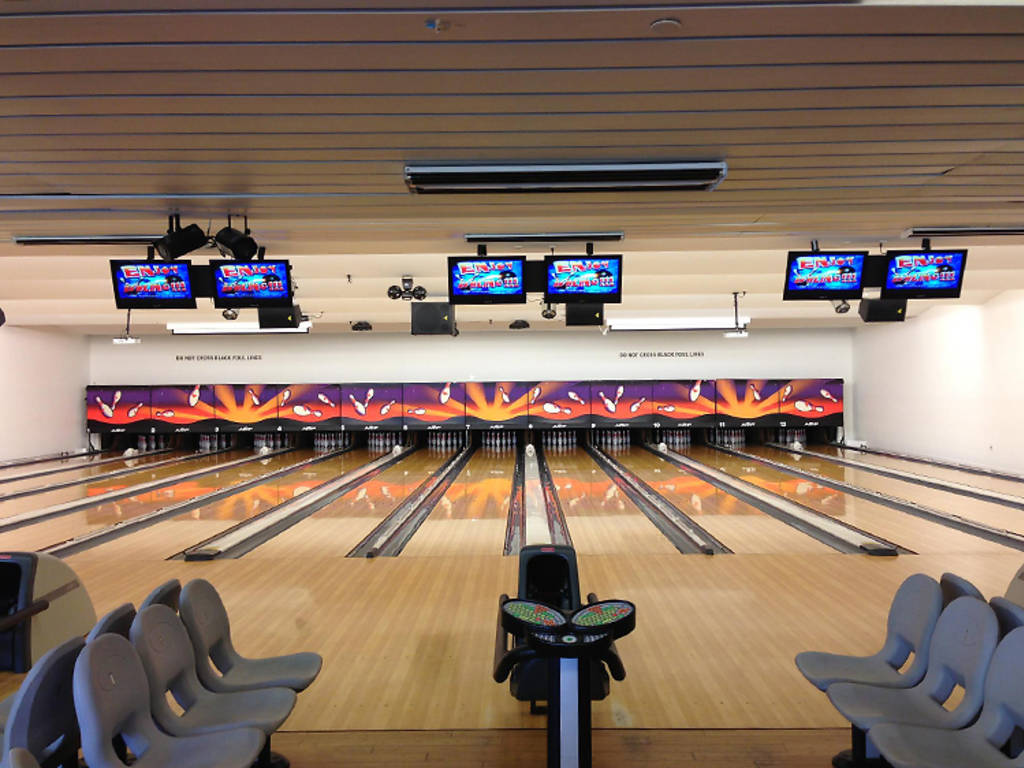 Best bowling alleys in the Bay for knocking back pins (and drinks)