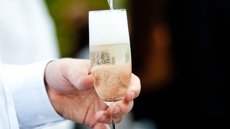 Generic champagne Generic champagne