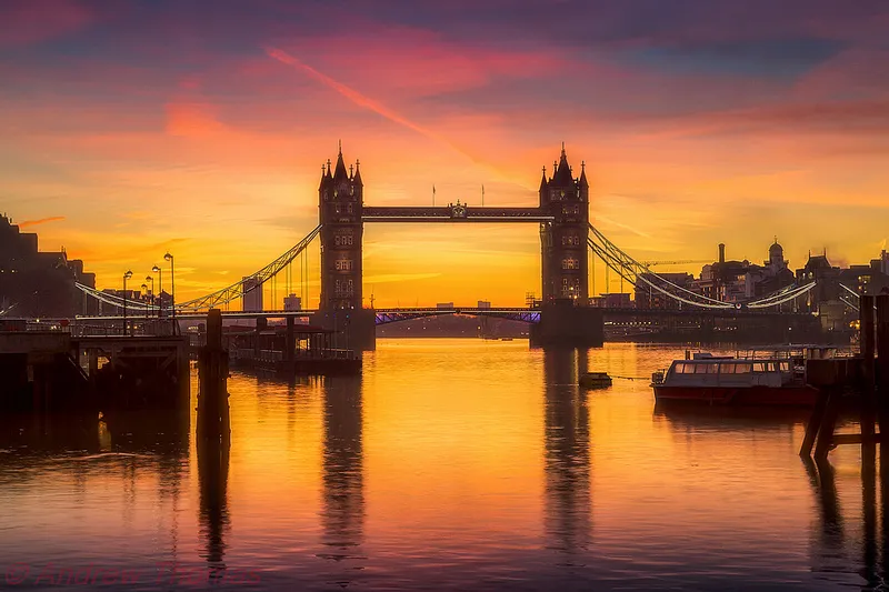 Sunrise, Tower Bridge, London